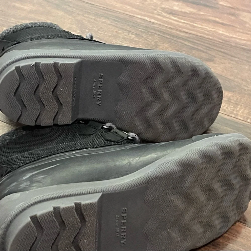 Sperry Kids Black Snow Boots with Gray Laces
